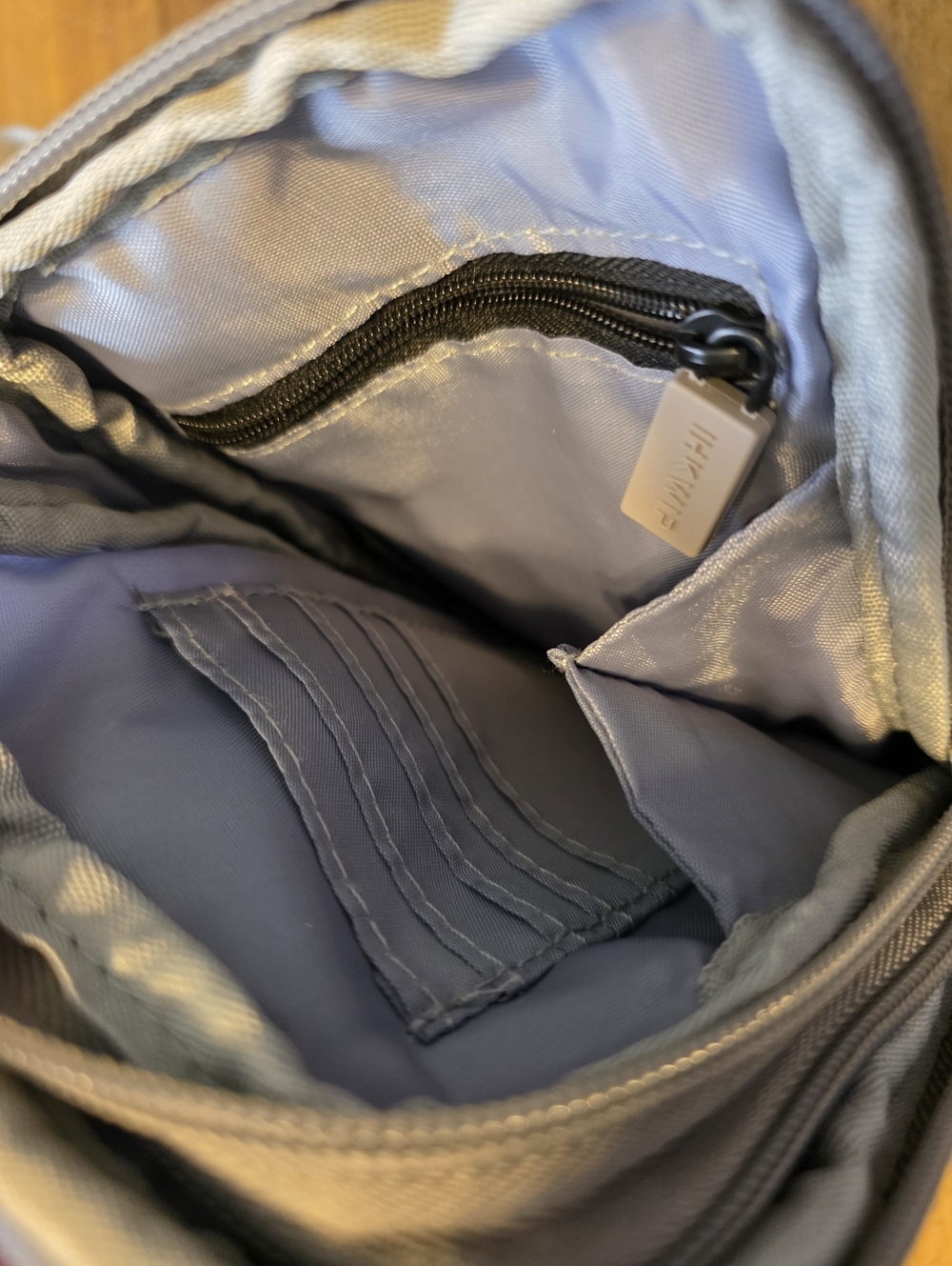 IHKWIP Everyday Essentials Crossbody in Silver - Picture 5 of 5